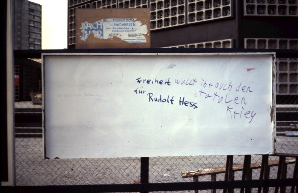 FreiheitFürRudolfHessWolltIhrAuchDenTotalenKrieg1981Berlin
