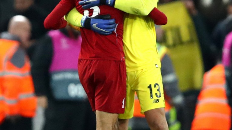 Вратар: Алисон (Ливърпул) – 98 т. 
Без загуба и със само седем допуснати гола до момента, нямаше как Алисон да не събере най-много точки от началото на сезона.