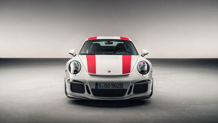 991R е чистокръвен спортен автомобил