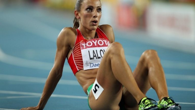Лалова спечели третата полуфинална серия с лично постижение за сезона от 22.57 секунди.