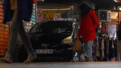 Вероятната причина за случилото се е неизправност в ръчната спирачка