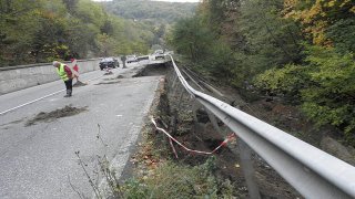 i382023_w648