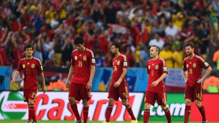 Край! Това е епилогът на една футболна ера. Испанците отпадат от голям форум за първи път от 2006-а.