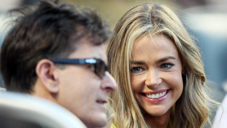 С по-бившата си съпруга Денис Ричардс