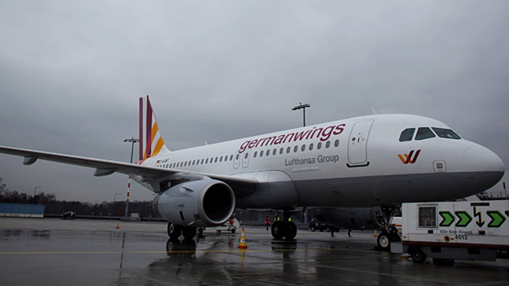 airbus-319-der-fluggesellschaft-germanwings-auf-dem-flughafen-koeln-bonn