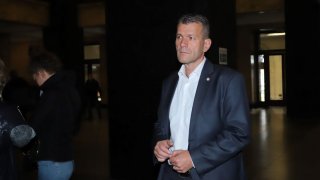 Разследването срещу Расате започна, когато се кандидатира за президент