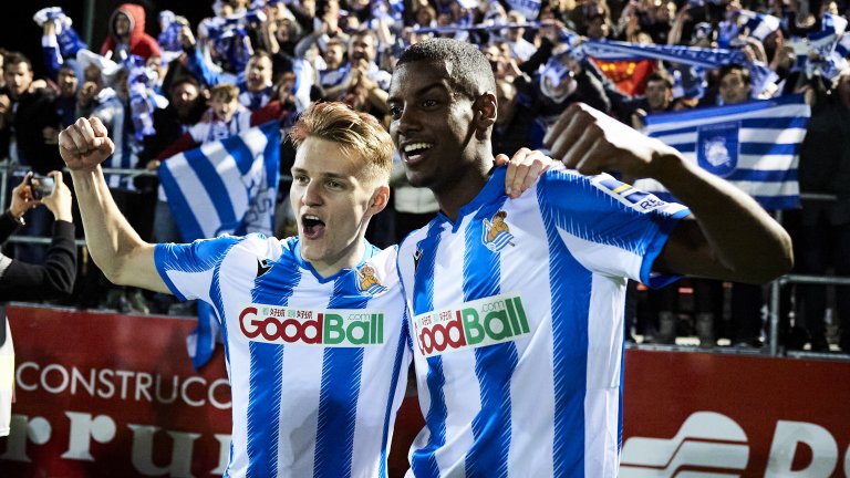 Някога съотборници, сега Исак и Мартин Йодегаард, който играе за Арсенал, ще бъдат съперници във Висшата лига