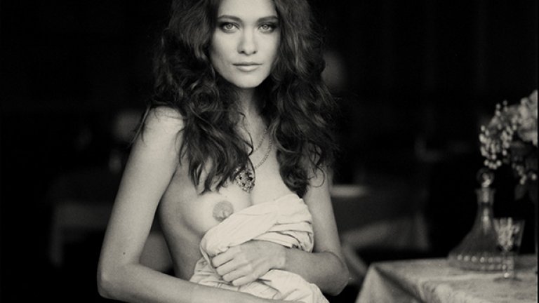 Черно-бяла голота (18+)