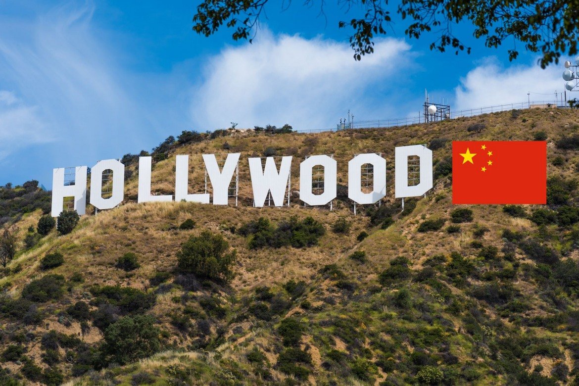 Съобразяването с цензурата в Китай, за да стигнат големите американски продукции до все по-нарастващия китайски филмов пазар, носи своите негативи негативи на Холивуд.