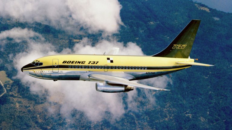 Брилянтният Boeing 737 става на 49 години. Първият прототип на 737 полита на 9 април 1967 г. Още от историята на самолета - вижте в галерията.