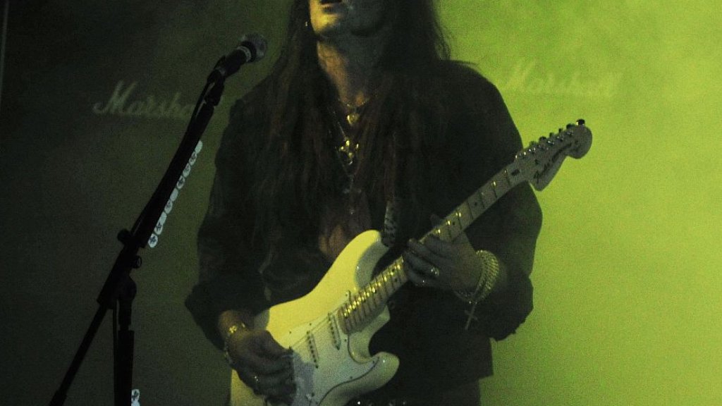 947px-Yngwie_Malmsteen_2