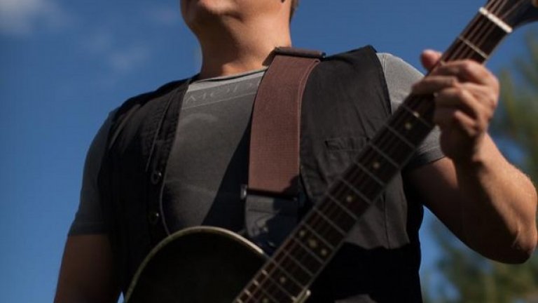 40-годишният Павел Усанов почина на 19 април, след като прекара близо 3 седмици в кома. Въпреки оказаната медицинска помощ, той така и не дойде в съзнание.