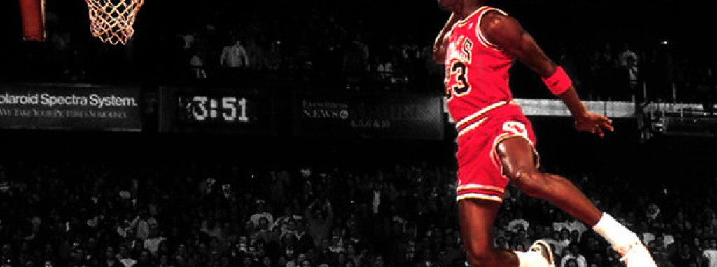 The-100-Most-Iconic-On-Court-Photos-of-Michael-Jordan