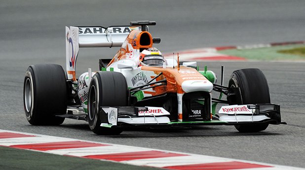 Адриан Сутил се бори за второто място във Force India