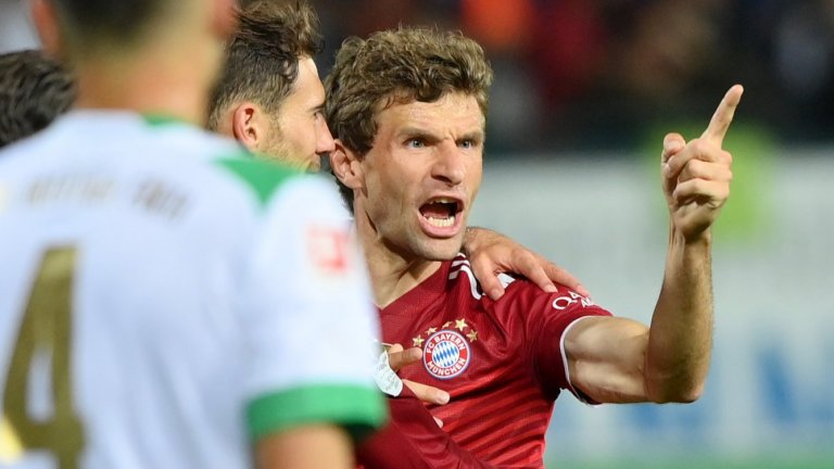 И с 10 души Байерн няма спирка в Бундеслигата