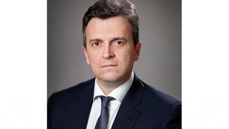 Николай Павлов е изпълнителен директор на “Булгаргаз” ЕАД. Той е бил финансов директор и член на съвета на директорите на НЕК. Той ще отговаря за сектор „Енергетика“.