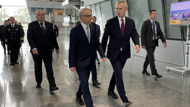 Главният секретар на НАТО призова страната ни за по-амбициозни инвестиции в отбраната