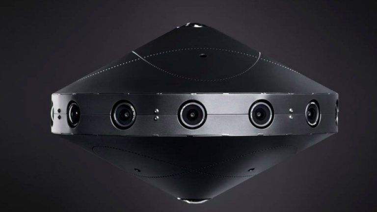Surround 360 се състои от 14 широкоъгълни камери, подредени в кръг, два fish eye обектива отдолу и още един в горната част