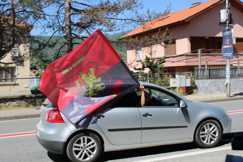 ВМРО блокира Кресненското дефиле заради ветото над Скопие