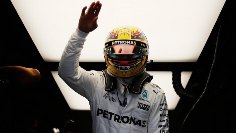 Хамилтън спечели битката с Фетел в юбилейния си старт номер 200