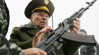 Автомат "Калашников": Най-популярното оръжие в света