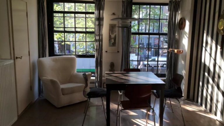 Така изглежда един от апартаментите, които домакините от Амстердам предлагат в Airbnb