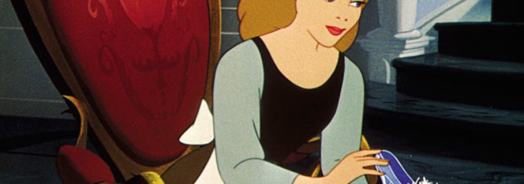 ap_cinderella_glass_slipper_wy_120427_wmain