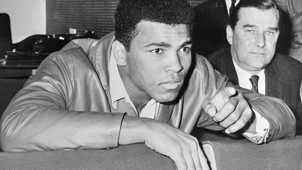 1280px-Muhammad_Ali_1966
