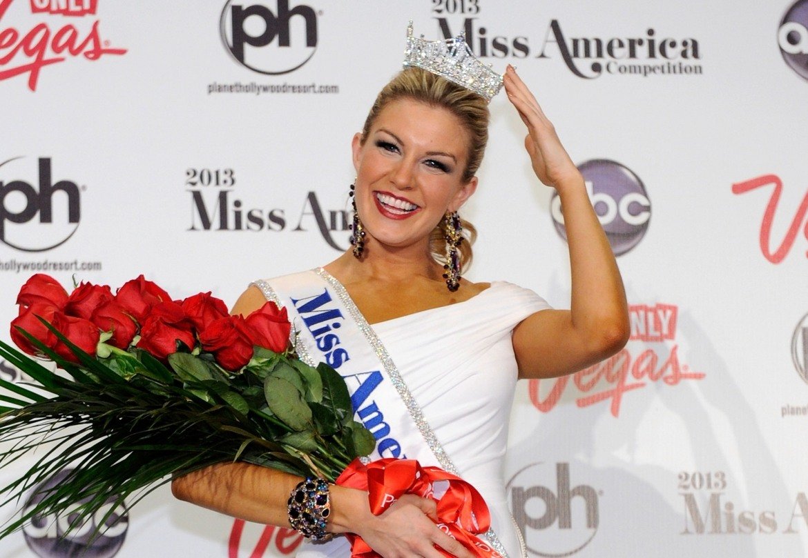 Хора на ръководни позиции в организацията на конкурса "Мис Америка" са обсъждали в имейли помежду си теглото и сексуалния живот на "Мис Америка 2013" Малъри Хагън и няколко други носителки на титлата.