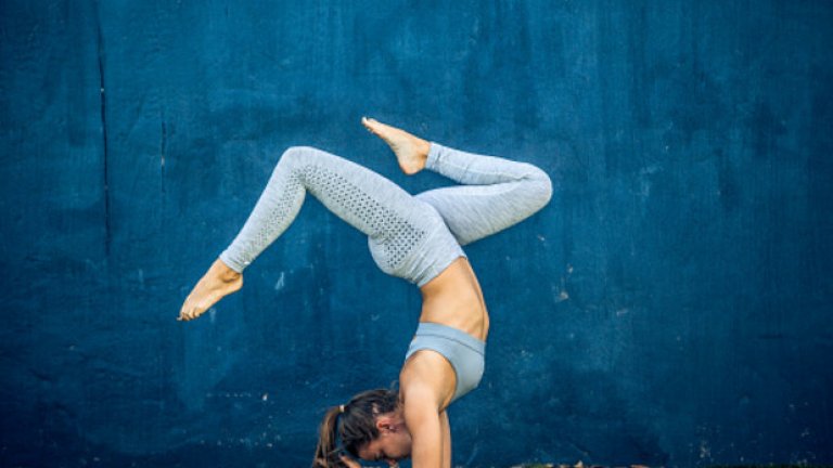 Ако случайно имате някои недостатъци във фигурата, клинът обикновено ги прикрива и просто подчертава хубавите ви извивки.