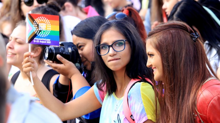 София прайд vs Шествие за християнското семейство (Снимки)