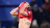 Реакцията на защитника Костас Цимикас е красноречива за настроението в Ливърпул след загубата с 0:1 от Лестър в последния мач за тима през 2021 година