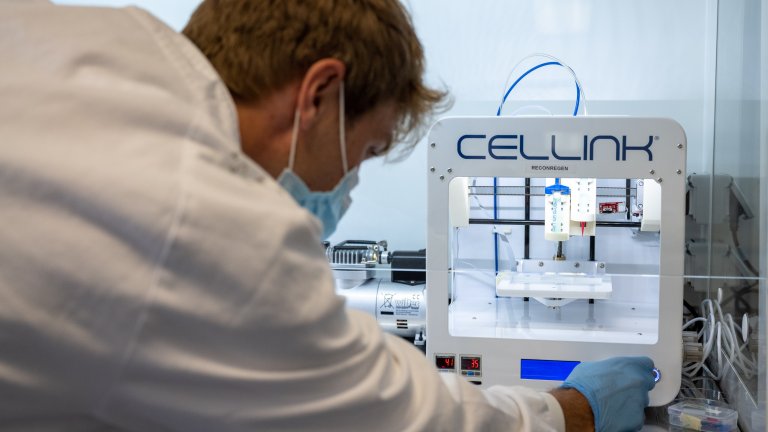 Биопринтер