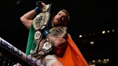 Конър Макгрегър стана първият боец в историята на UFC с титли в две различни категории по едно и също време