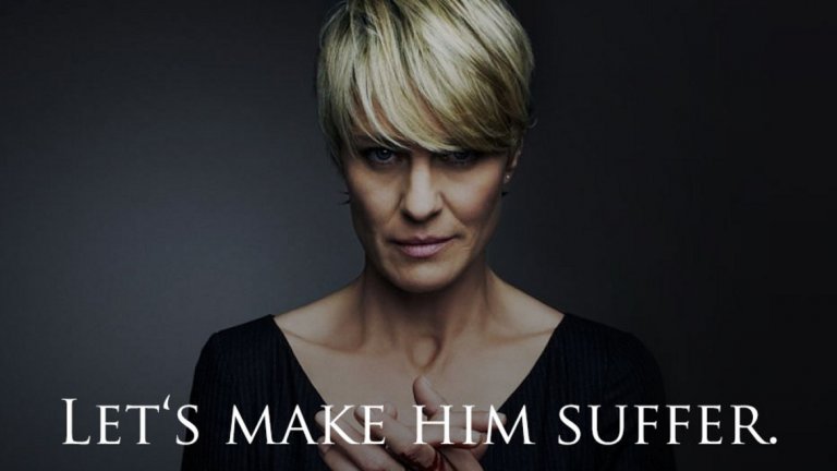 House of Cards / Къща от карти
Големият въпрос: Каква ще е съдбата на Франк Ъндърууд? Ясно е, че Кевин Спейси няма да участва в шестия сезон на хита на Netflix. Това автоматично проваля започната в края на предния сезон история, но също така дава възможности за нова посока, в която сценаристите ще поемат. Ще бъде ли обаче политическият трилър така завладяващ без главната си звезда или феновете ще го отблъснат? Шестият и финален сезон се очаква до края на годината.