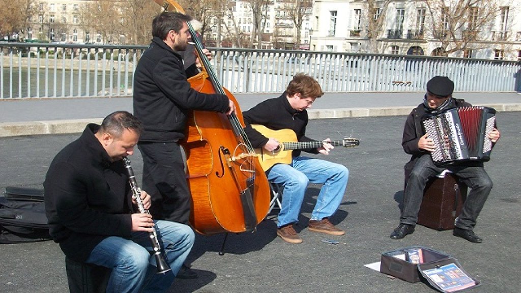 Street musicians