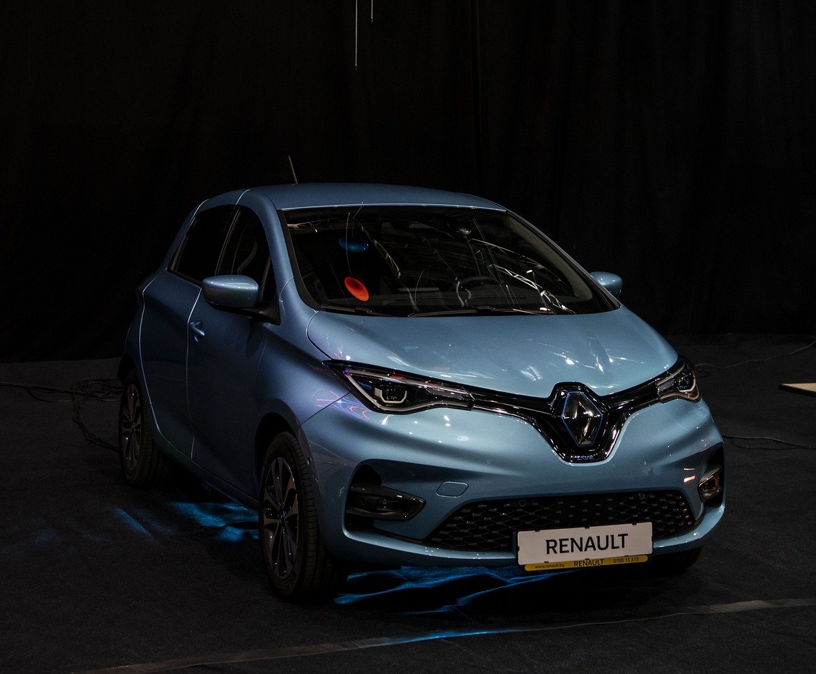 Renault с ексклузивна предпремиера на CLIO, ZOE, CAPTUR и MEGANE