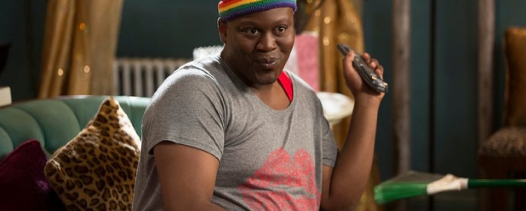 Поддържаща мъжка роля в комедиен сериал
Прогноза: Титъс Бърджис, Unbreakable Kimmy Schmidt
Тони Хейл спечели миналата година в тази категория за ролята си във Veep. Но тази година бихме се радвали да видим Титъс Бърджис, който играе Титъс Андромедон в Unbreakable Kimmy Schmidt или Тай Бърел от "Модерно семейство" (ABC) да победят. И двамата актьори имат перфектен комедиен усет и героите им предизвикват най-много смях с ролите си. Също така има и нещо странно очарователно в тях, което ви кара да не искате да ги пропускате. Въпреки това залагаме на Титъс.