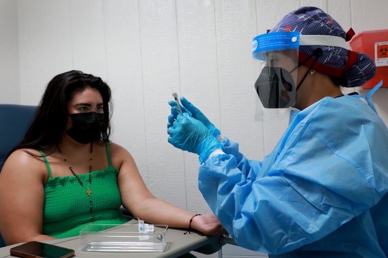 Флорида е един от американските щати, където това лято бяха отворени пунктове за ваксинация срещу заболяването.