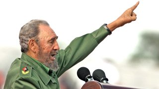 gty_fidel_castro_3_dm_130423_wg