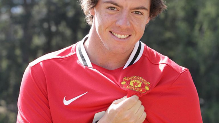 Рори е отявлен фен на Манчестър Юнайтед, като при награждаването си благодари на публиката в Ливърпул, където се проведе турнира, отбелязвайки фенските си пристрастия, което му осигури  няколко освирквания