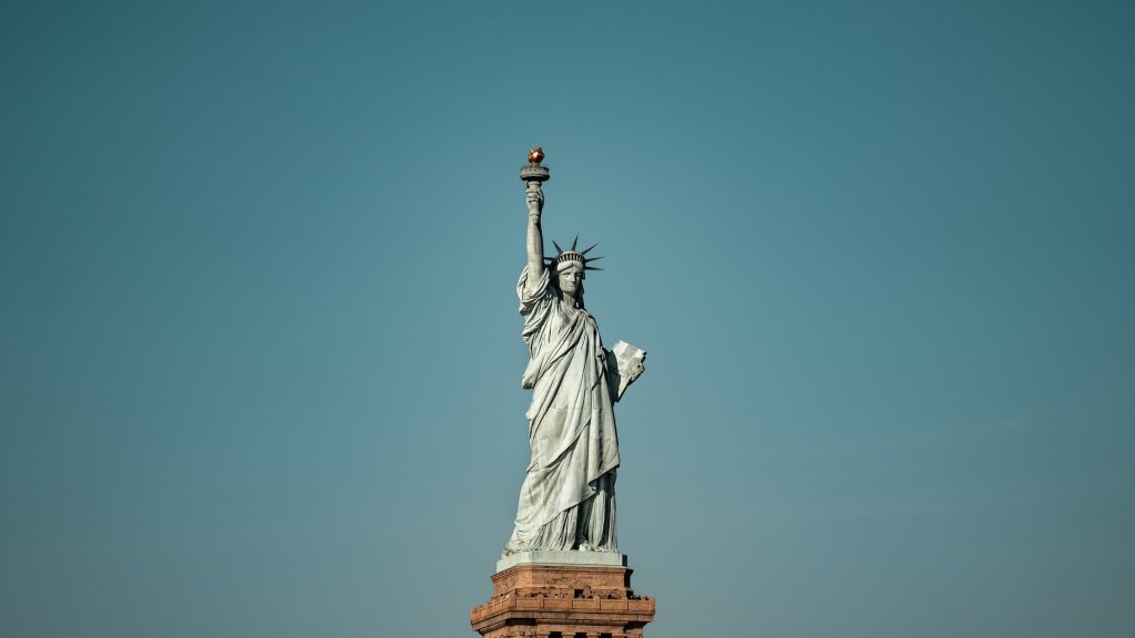 riccardo-manieri-vrTa4x_qeUA-unsplash