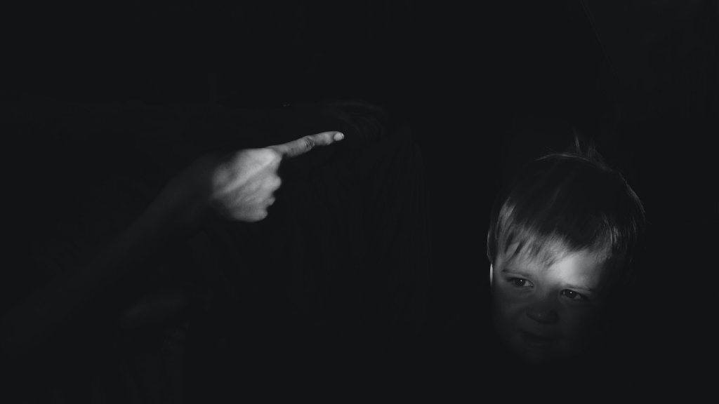 artyom-kabajev-U9VENgEj4e4-unsplash
