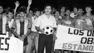 Когато през 1973 г. Ескобар започва да изгражда империята си, Атлетико Насионал (Меделин) печели едва за втори път шампионската титла в историята си. Но с парите на боса през 80-те години отборът става един от най-силните в Южна Америка.