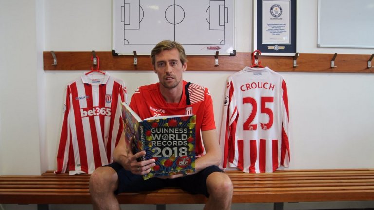 Питър Крауч влезе на страниците на книгата за рекордите на Гинес