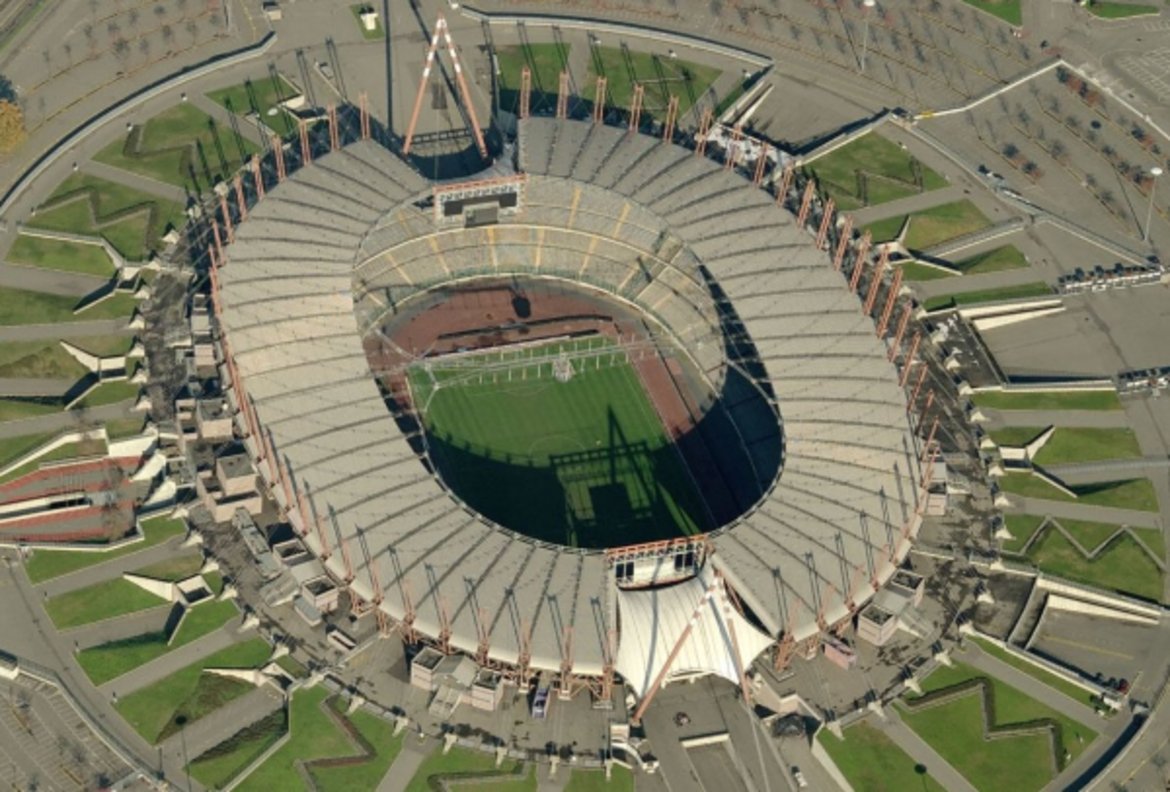 Старият стадион на Ювентус "Деле Алпи".