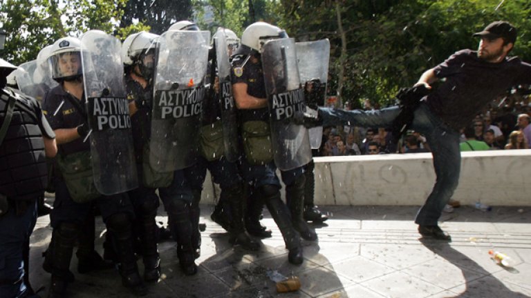 Протестите в Гърция продължават и днес