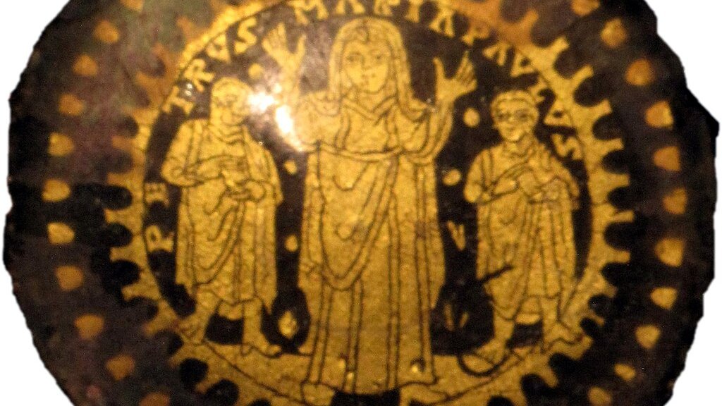 Gold_glass_Christian_plate_4th_century