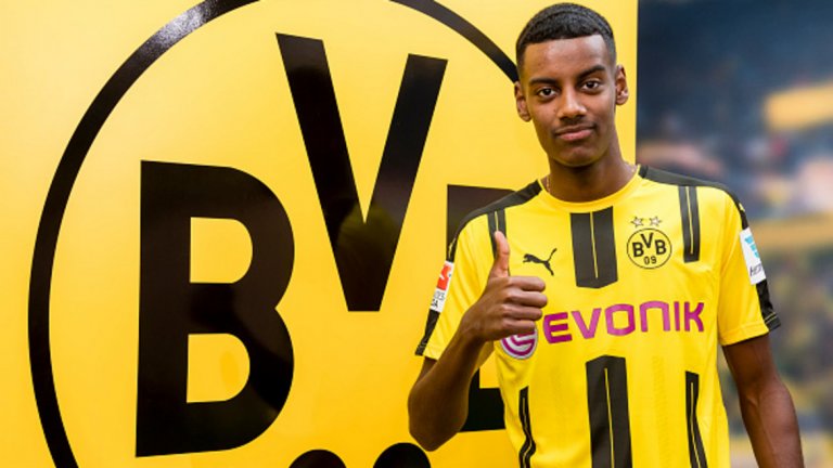 Александър Исак се превърна в поредния диамант в короната от таланти на Борусия Дортмунд