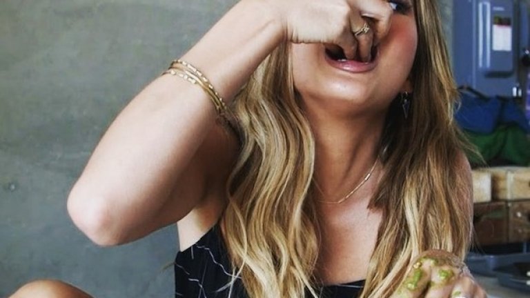 По време на бременността Криси качи малко килограми, но после бързо влезе във форма. Явно е важно как се храниш, а тя определено знае как да го прави.